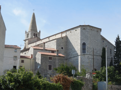 Photo Bale / Valle: Local church