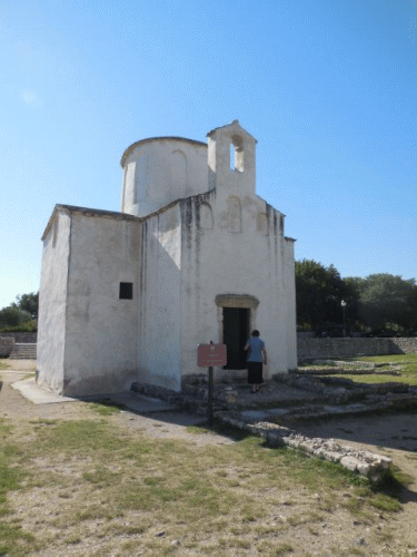 Foto Nin: Kleinste Kathedrale der Welt der Welt, Vorderseite