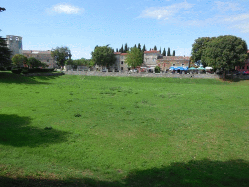 Foto Svetvinčenat: Dorfplatz