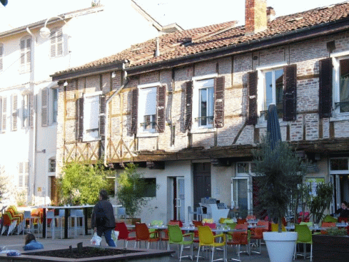 Foto Bourg-en-Bresse: Fachwerkhaus