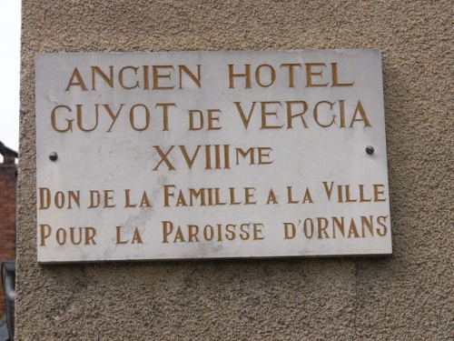 Foto Ornans ehem. Htel Guyot de Vercia: Inschrift