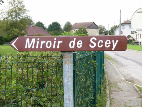 Foto Spiegel von Scey: Wegweiser
