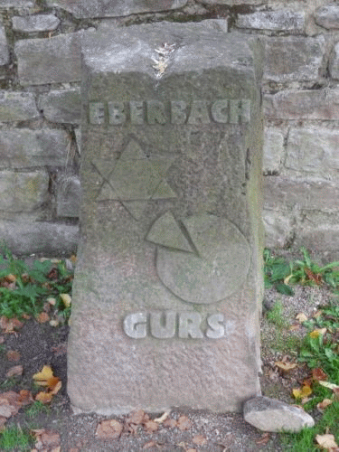 Foto Eberbach: grafisches Deportationsdenkmal