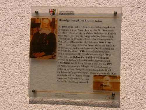 Foto: Inschrift fr Schwester Anna Bender