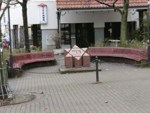 Foto: HD Synagogendenkmal Gesamtansicht