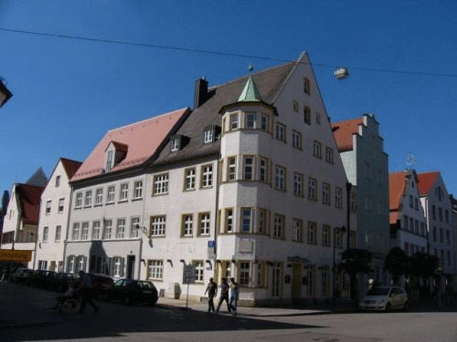 Foto in Ingolstadt: Eckhaus mit der Inschrift fr Dr. Faustus
