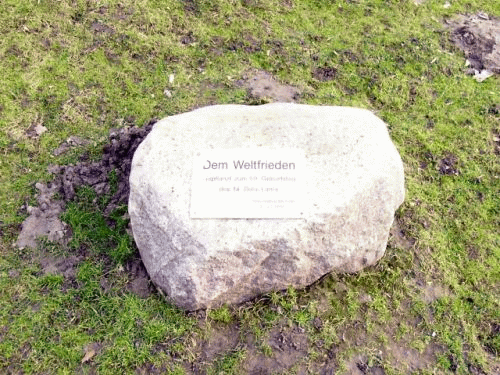 Photo Mnster: inscription for the Dalai Lama's birthday