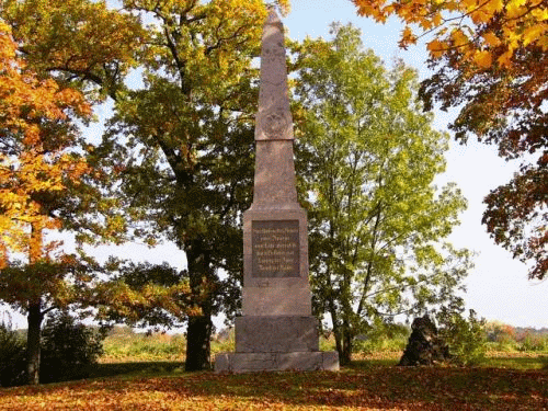 Photo FFB: emperor's memorial near Puch