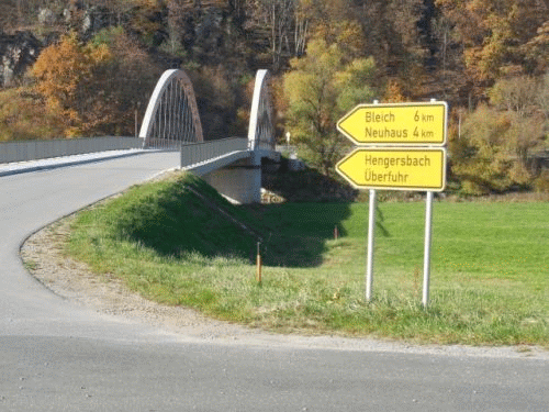 Foto Regen-Brcke Nittenau-Stefling: Freigegebene Zufahrt auf der Steflinger Seite