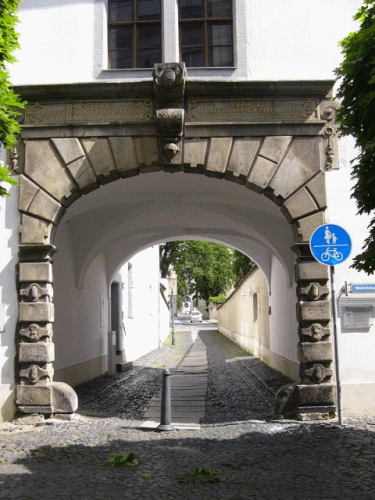 Photo ancien lyce Zittau : porte dcore de la deuxime inscription