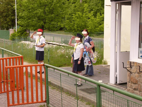 Foto Buda: oberer Kindereisenbahnhof Budapest: Bahnhofsvorsteherinnen