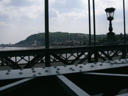 Foto Budapest: Blick von der Kettenbrcke zum Gellrt-Berg