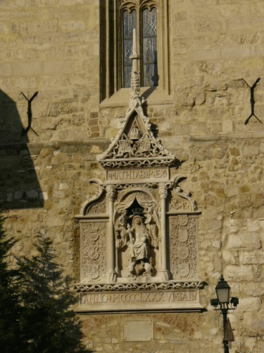 Photo Buda: plaque commmorative pour le roi Matthias