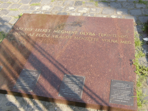 Foto Synagoge Budapest: Bodentafel 1