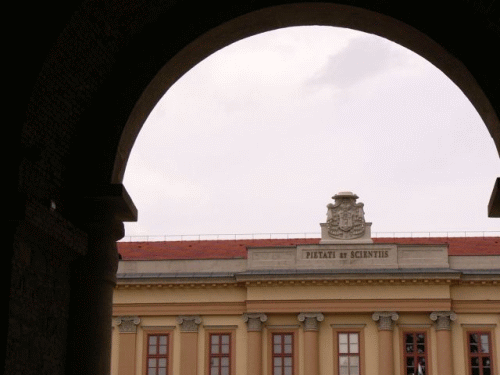 Foto Esztergom: Katholische Universitt
