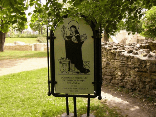 Foto Budapest: ungar. Inschrift ehem. Dominikanerkloster