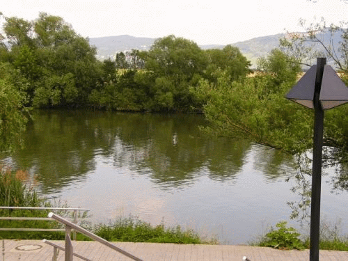 Foto: Blick ber den Fluss