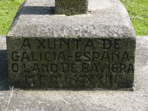 Photo Munich: inscription of the wayside shrine