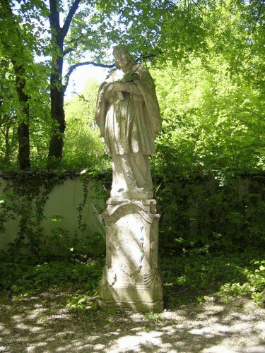 Photo Munich: sculpture near the entrance of Parkfriedhof Untermenzing