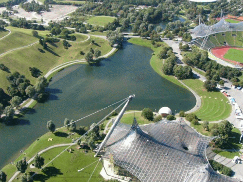 Foto Munique: Lago do centro olmpico