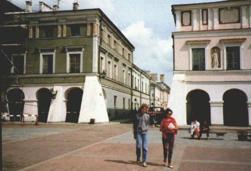 Foto Zamosc: Huser mit Laubengang (1)