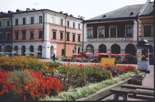 Foto Zamosc: Huser mit Laubengang (3)